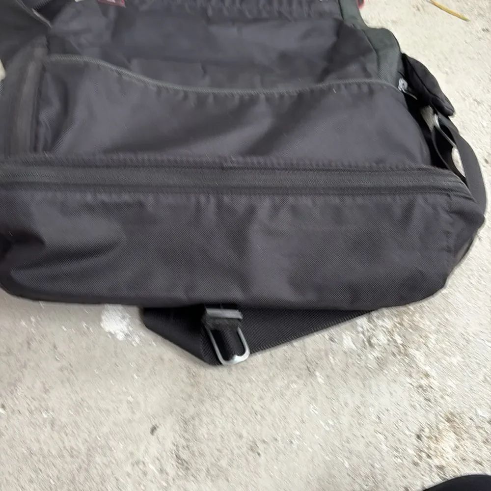 Tumi Hi Tech Messenger bag - Picture 10 of 11